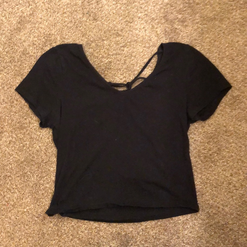 Short sleeve crop top